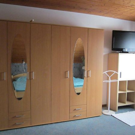 Privatunterkunft Schonlau Оберасбах Екстериор снимка